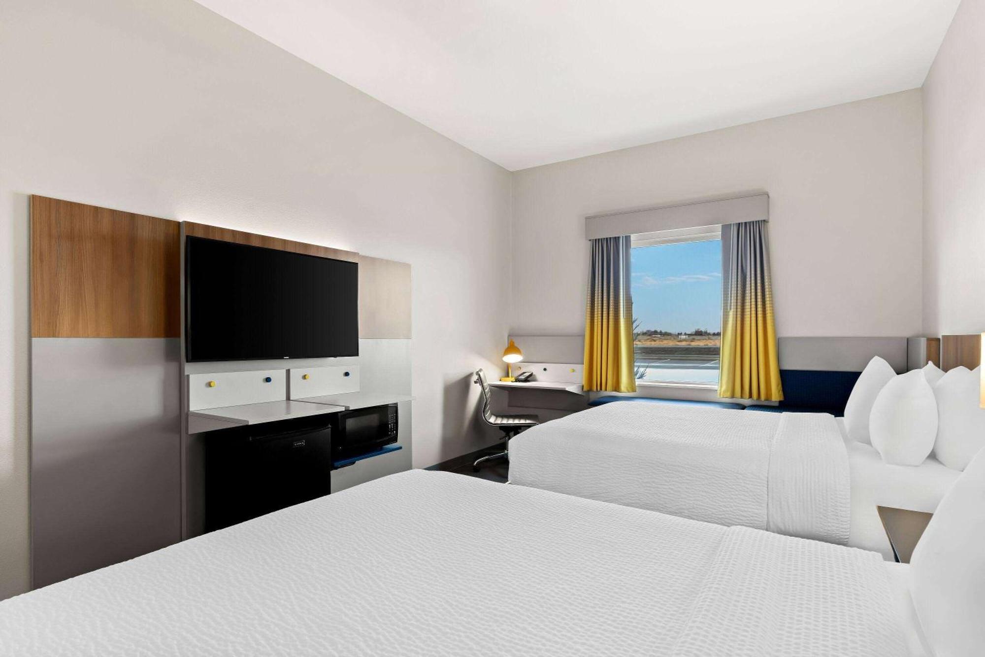 Holiday Inn Express & Suites George - Quincy South By Ihg Exterior foto